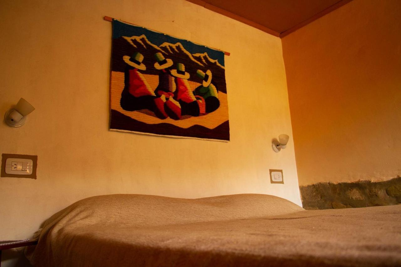 Retama Bed & Breakfast Tilcara Bagian luar foto