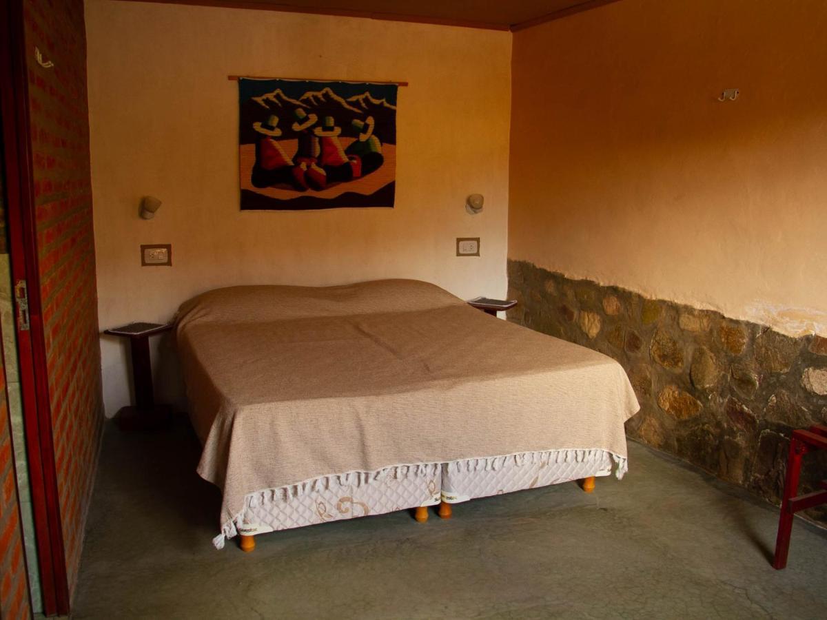 Retama Bed & Breakfast Tilcara Bagian luar foto