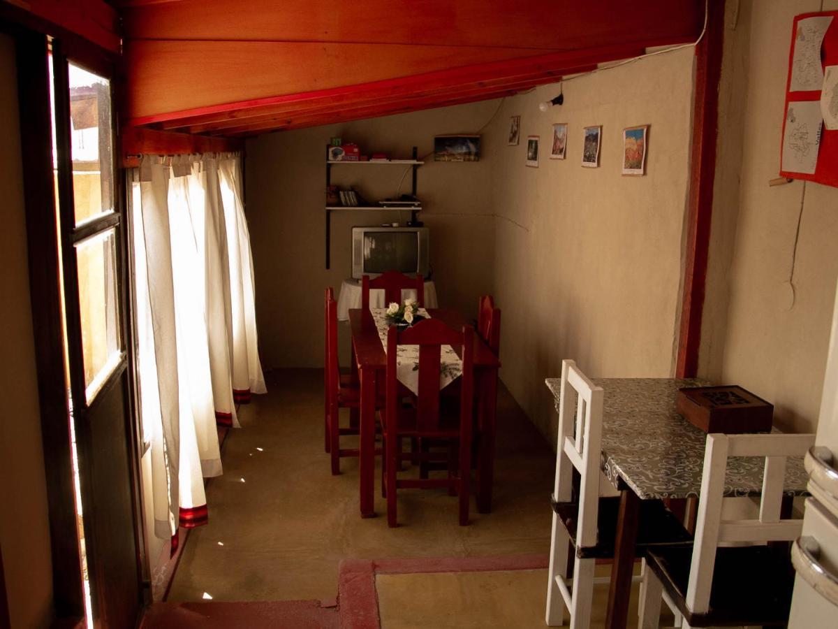 Retama Bed & Breakfast Tilcara Bagian luar foto