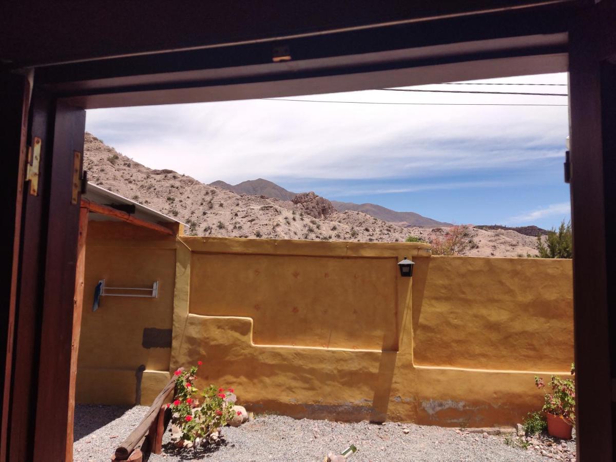 Retama Bed & Breakfast Tilcara Bagian luar foto