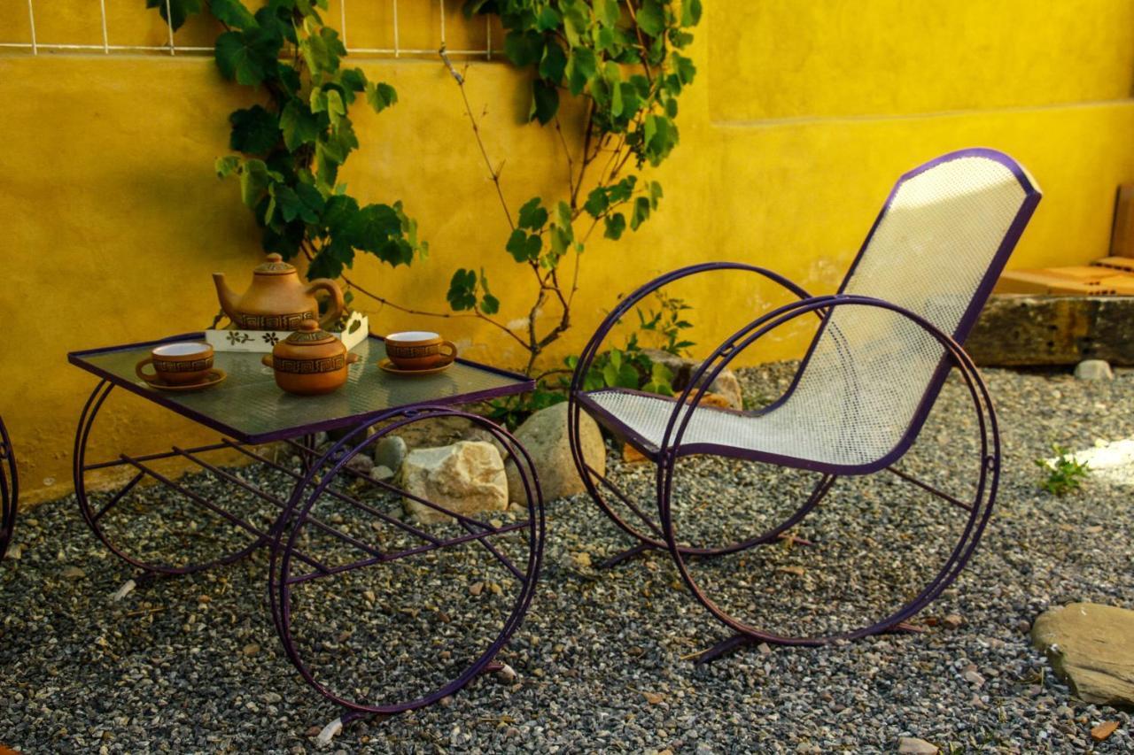 Retama Bed & Breakfast Tilcara Bagian luar foto
